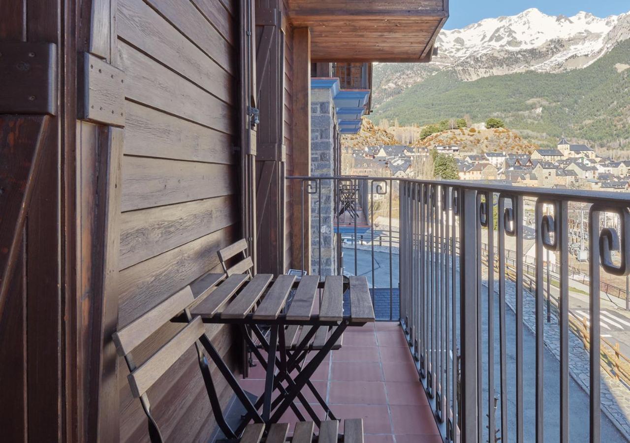 Apartahotel Tres Quinones Сальент-де-Гальего Экстерьер фото