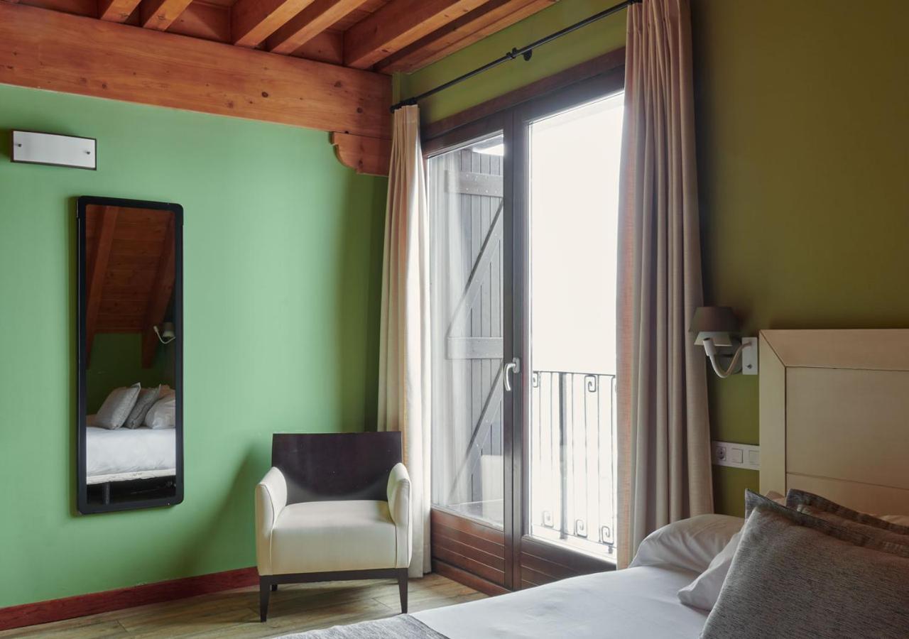 Apartahotel Tres Quinones Сальент-де-Гальего Экстерьер фото