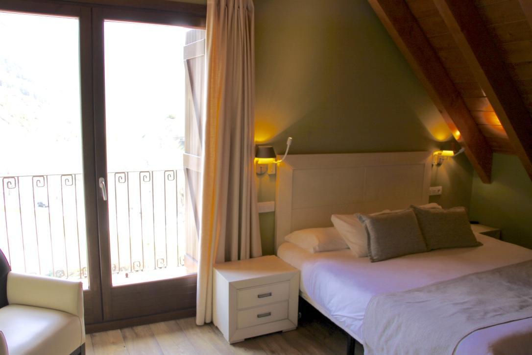 Apartahotel Tres Quinones Сальент-де-Гальего Экстерьер фото